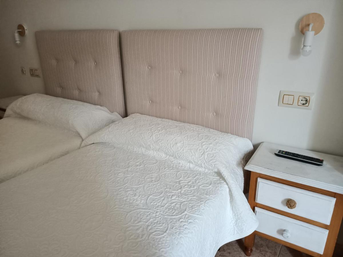 Pension Argueelles Ribadesella Extérieur photo